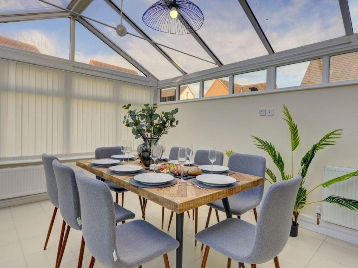 The Leyburn I Large Executive House I Great Dining Space I Parking I Garden I Close To Nec & 12 Mins To Airport I Ecoshort Term Let By Silva Birmingham Exterior photo