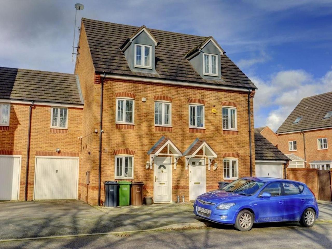 The Leyburn I Large Executive House I Great Dining Space I Parking I Garden I Close To Nec & 12 Mins To Airport I Ecoshort Term Let By Silva Birmingham Exterior photo